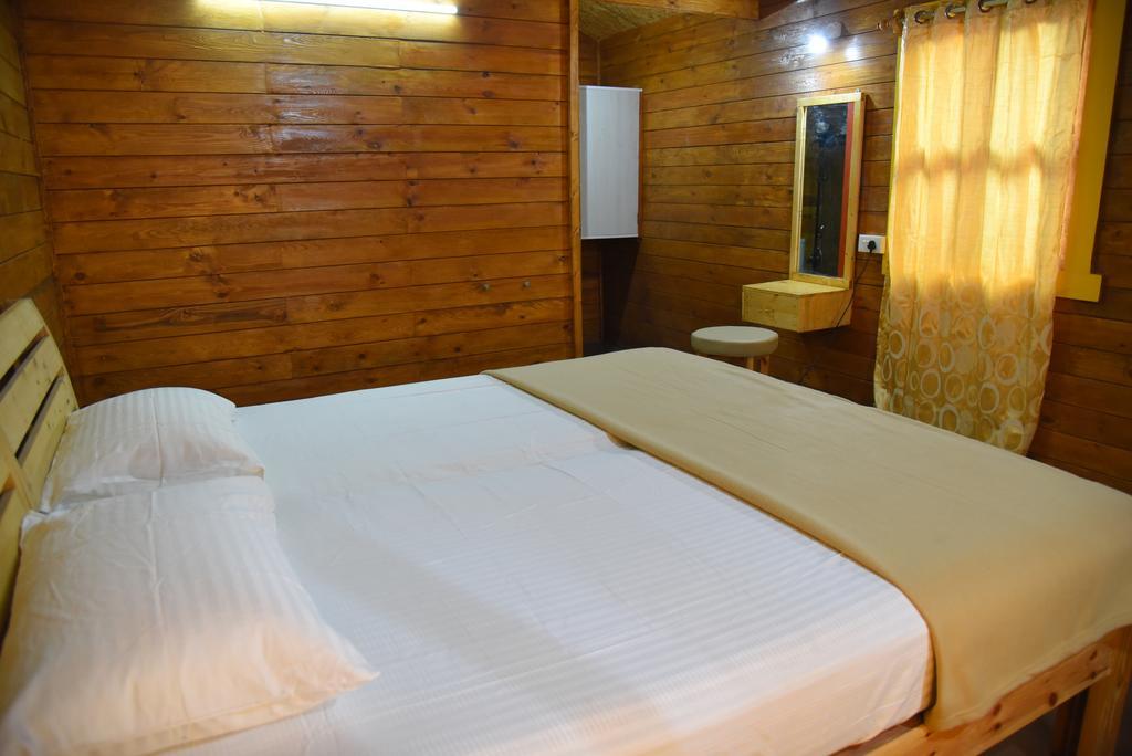 Agonda Beach Bumps Hotel ภายนอก รูปภาพ
