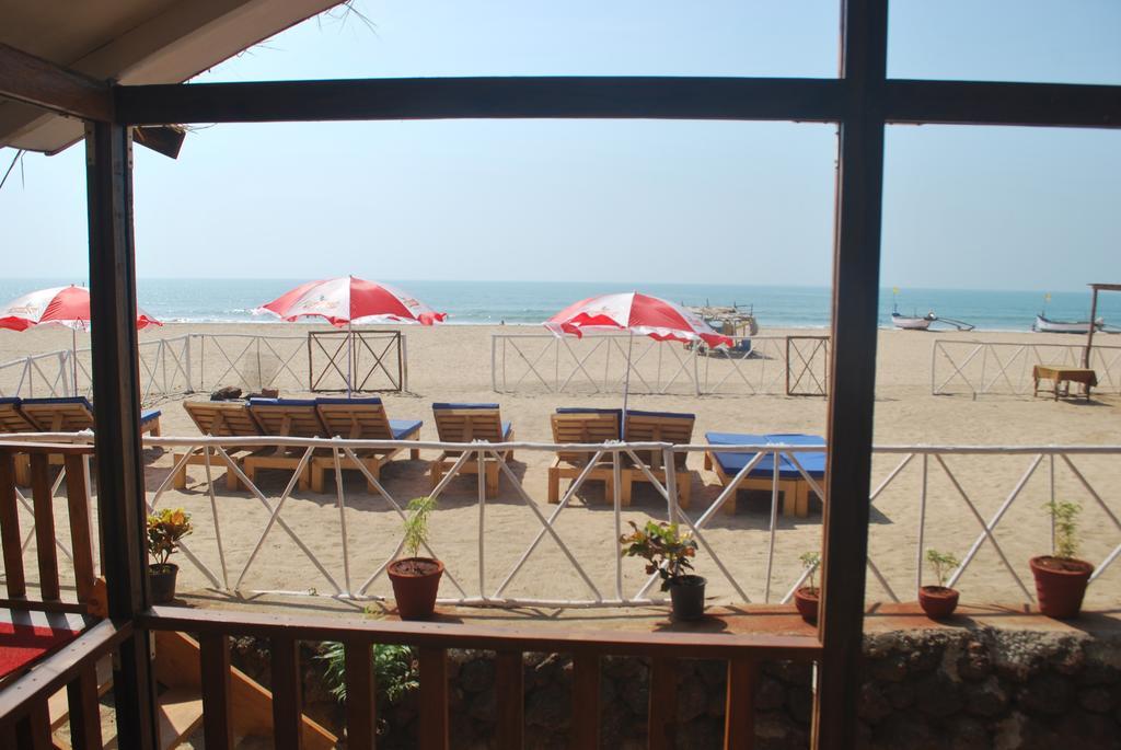 Agonda Beach Bumps Hotel ภายนอก รูปภาพ